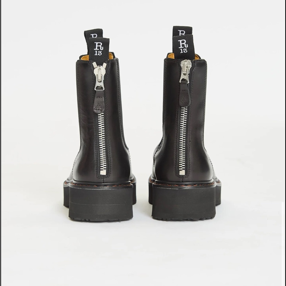 R13
Single Stack Chelsea - Picture 2 of 6